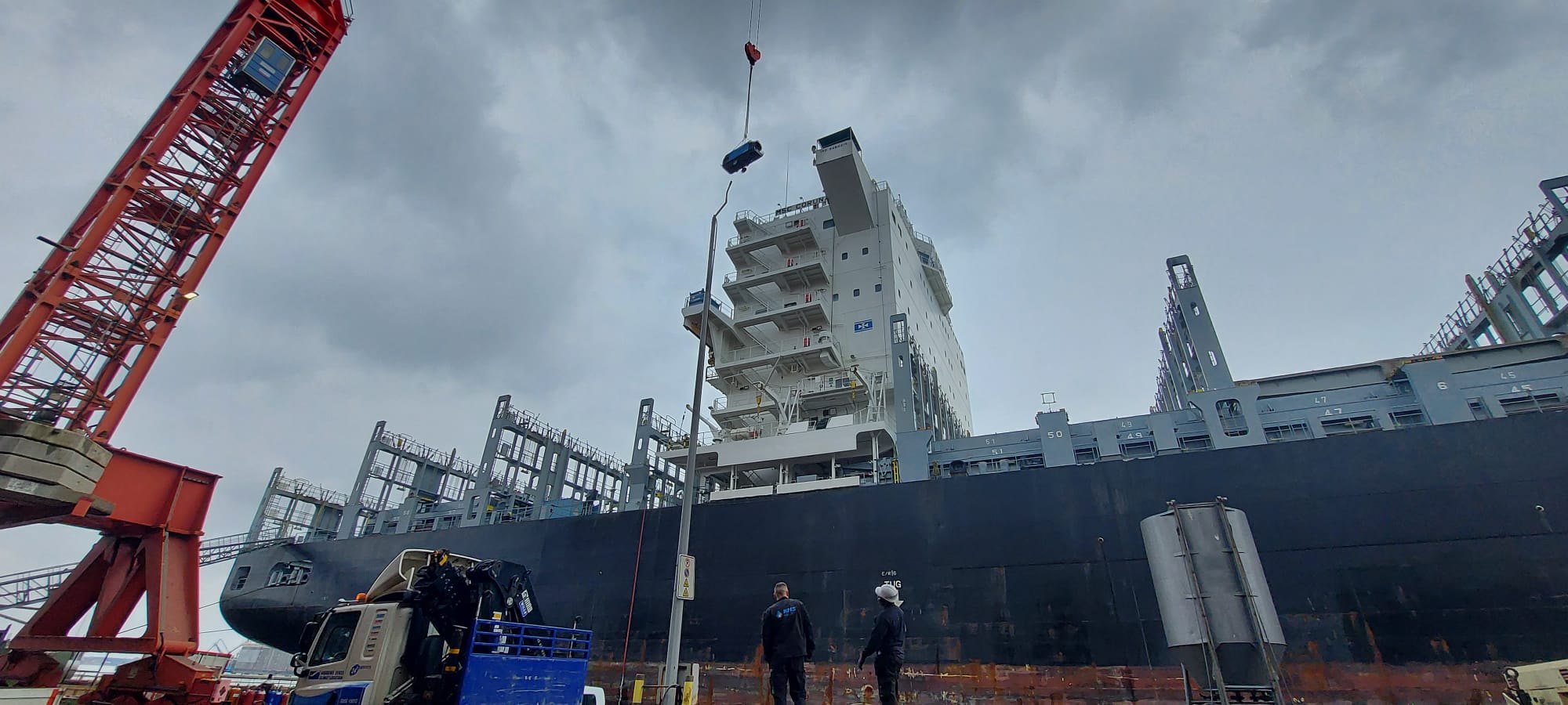 Verhuur van indirecte olieverwarming op een schip